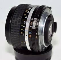 Nikon Ai-S NIKKOR 28mm f3.5 マニアルフォーカス 一眼レフカメラ用交換レンズ　広角レンズ　デジタルカメラ使用でフルサイズの高級レンズ_画像6