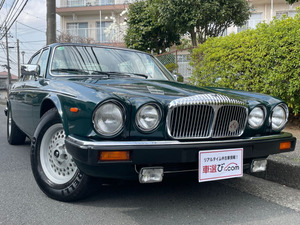 【諸費用コミ】:Daimler Double Six 最終モデル/15inハニーコーンWheels ブリティッシュレーシングGreen