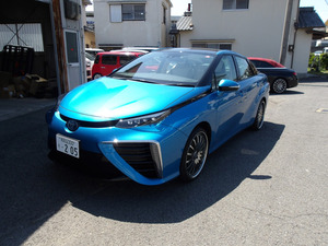 【諸費用コミ】返金保証付:令和1年 トヨタ MIRAI ローダウン カールソン20インチ