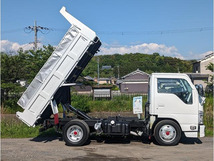 画像の続きは「車両情報」からチェック