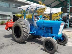 岡山発9050511800020※全塗装済●Ford●Tractor●2WD●5011●農作業●骨董機械●インテリア●中古