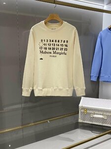 Maison Margiela マルタンマルジェラ　メンズ　パーカ　Tシャツ　長袖　文字ロゴ　S-XL　サイズ選択可能　MM6　3710