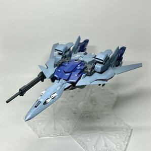 完成品 MG デルタプラス バンダイ 機動戦士ガンダムUC 1/100 ※パーツ1つ破損あり※の画像4