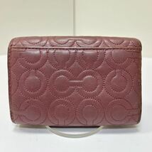 ◆COACH コーチ 折り財布◆　ステッチ　シグネチャー　L字ファスナー小銭入れ　レザー　ダークピンク 【USED】0514_画像2