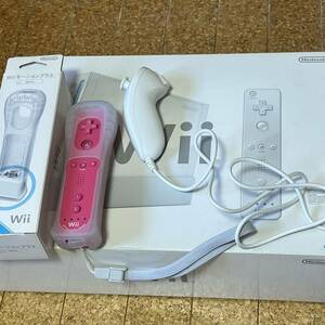 Wii 本体+別売りリモコン・ヌンチャク 中古