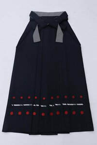 cherry★z1559lz★ブランド★着用可★卒服コレクション★女性 袴★卒業式★京都散策/はかま★黒x赤系 刺繍 振袖 ブーツと【中古品/ポリ