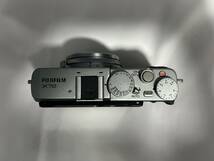 【美品】Fujifilm X70 富士フィルム　シルバー　元箱付　簡易動作確認済_画像7