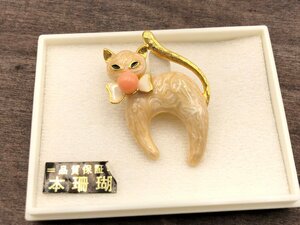 □● 本珊瑚 ネコ キャット アクセサリー ブローチ