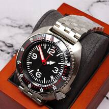 送料無料〓新品〓ノーロゴモデル・NH35メカニカル機械式・アワビダイバー腕時計・オマージュウオッチ・フルステンレス製・ブラック文字盤_画像9