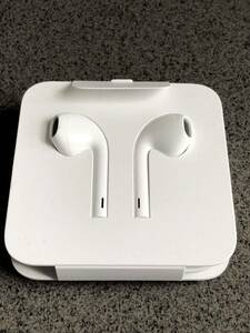 送料込み！ 未使用 Apple EarPods with Lightning Connector 純正品 