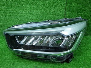 トヨタ　A200A　ライズ　左ヘッドライト　LED　1991　240404108