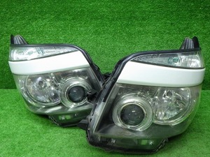 トヨタ　70系　ヴォクシー　前期　ヘッドライト左右　HID　28-203V8　240507005