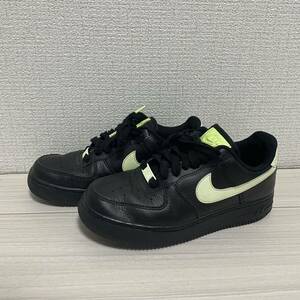 NIKE◆AIR FORCE 1 07/エアフォース/ブラック/ 品番　315115-040 ブラック×ネオン　23.5cm