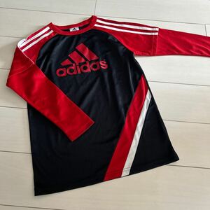 アディダスadidas 長袖Tシャツ 150 ロンT 赤レッド黒ブラック　ロゴ　サッカー　スポーツ　プラクティスシャツ 