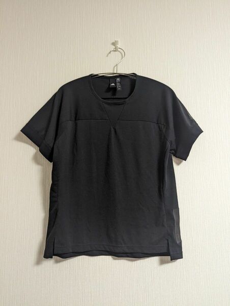 adidas　レディースTシャツ　M 半袖 ブラック Tシャツ