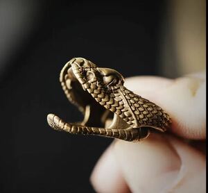 【本物から型取りました！】バイパー ハブ ガラガラヘビ 系 ネックレス アクセサリー ★アンティーク キーホルダー 爬虫類 ヘビ スネーク