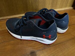 UNDER ARMOUR アンダーアーマー　ウォーキングシューズ　25cm