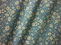 2ｍ　シャツコール 小花柄/くすみブルー系 発送はクリックポスト１８５円 ワンピース生地 floral fabric_画像6