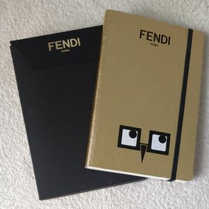 非売品　FENDIメモ帳シール付