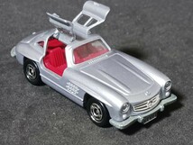 ◆日本製トミカ/青箱(1/63)◆メルセデス ベンツ 300SL(W198/銀)◆箱なし/ルース/小傷有★夢屋JT258★_画像3