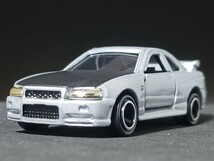 ◆中国製トミカ/トミカ缶(1/61)◆日産 スカイライン GT-R(R34/銀&黒)◆箱なし/ルース/傷少良品★夢屋CT114★_画像1