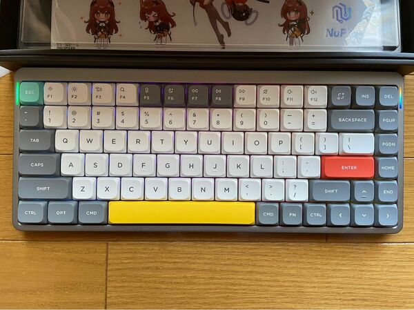 Nuphy air75 v2 Cowberry軸/Luner Gray キーボード