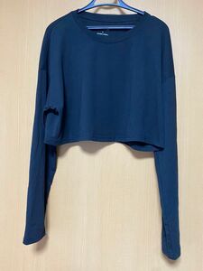 SHEIN ショート丈ロングTシャツ