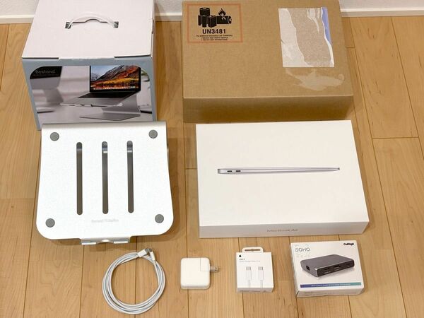 【新品未使用】MacBook Air M1 シルバー RAM8GB/SSD256GB 新品1年保証あり 2万円相当オマケ付き