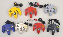 0228-5☆1円スタート☆美品 Nintendo64 箱付き　本体×2　コントローラー×8　アダプター×2　通電確認済み_画像4