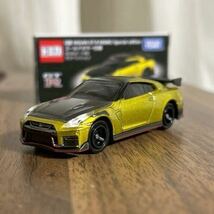 トミカ 日産NISSAN GT-R NISMO Special edition ゴールドカラー仕様_画像1