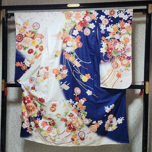#5-412 ( новый товар ) "Семь, пять, три" 7 лет поли 4 .. кимоно нижняя рубашка имеется 