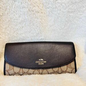 COACH コーチ レディース長財布シグネイチャー柄美品 レザー