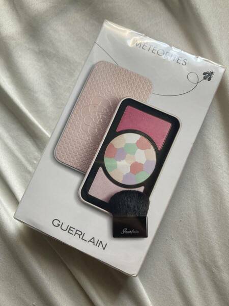 日本未発売 ゲラン GUERLAIN メテオリット マイパレット フェイスパウダー チーク　ハイライター