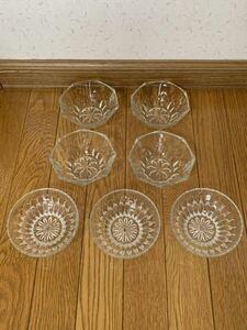 ガラス鉢　ガラスボウル　2種類　７個セット　昭和レトロ 中古 深鉢 小鉢