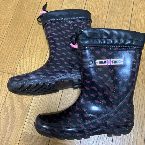 レインブーツ