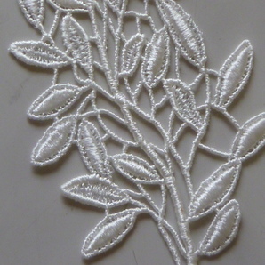○(260)繊細なレーヨンケミカルレース 繊細な草花柄 白色 2Pの画像5