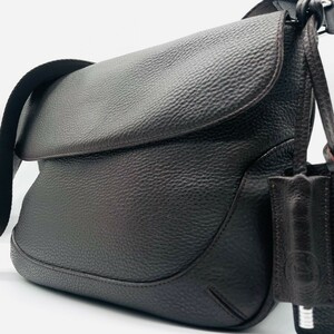 1 jpy * beautiful goods *PELLE MORBIDAperemo ruby da shoulder bag messenger bag business bag diagonal .. leather wrinkle leather Brown 