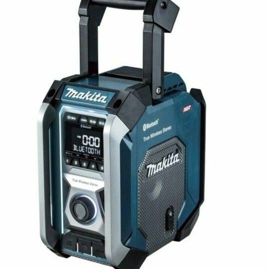 マキタ　充電式ラジオ　MR005GZ 新品未使用 40Vmax 18V 青 makita