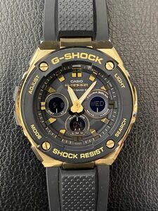 極美品　G-SHOCK GST-W300G-1A9JF Gスチール/G-STEEL カシオ　CASIO メンズウォッチ