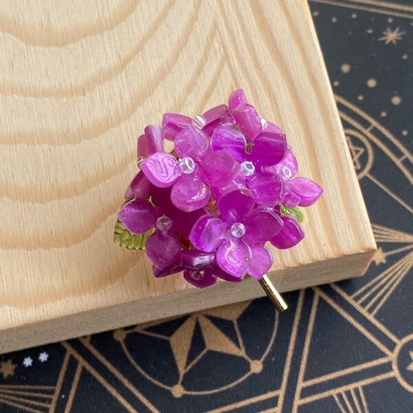 立体紫陽花のポニーフック ダークピンク