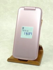 0145【訳あり中古品/SIMロック解除済み】らくらくホン　F-01M　ピンク　送料無料 保証あり　防水　4G携帯