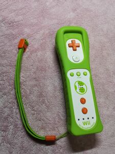 Wiiリモコンプラス ヨッシー 【1週間保証有り!!】 WiiU 任天堂