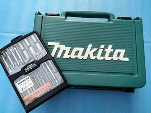 Makita/マキタ 10.8V充電式ドライバドリルDF330D ＋ アタッチメントセット■バッテリー2個/充電器付き