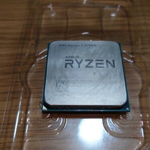 CPU AMD Ryzen 2700X 付属品なしの画像2