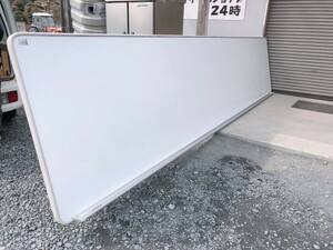 在庫2 中古 大型 壁掛け ホワイトボード 横5400×縦1200mm 粉受け付き 学校 会社 店舗 備品 業務用 大きい ボード 茨城県 0324え2 M 自