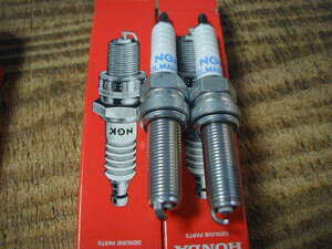 50526*CBR250RR(MC51)* unused * spark-plug 2 ps SET(SILMAR9C9)