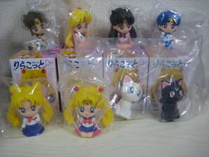 ri.... Sailor Moon все 8 вида комплект Secret месяц ....