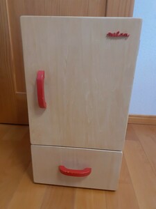 milan　ミラン　冷蔵庫　たまご　木製　ままごと　木のおもちゃ　知育玩具　廃盤