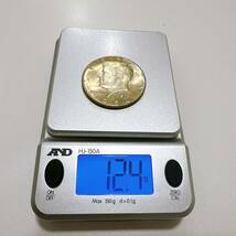 【TOA-5869】1円～ アメリカ リバティコイン ハーフダラー 銀貨 ケネディ 1964年 3点セット 一部ケース付き シルバー 海外コイン 保管品_画像8