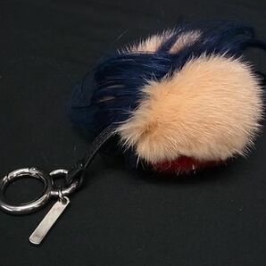 1円 ■美品■ FENDI フェンディ バッグバグズ モンスター ファー×レザー ハート バッグチャーム キーホルダー サーモンピンク系 FA4200の画像2